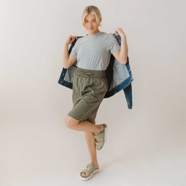 The Away Skirt, Olive Online - Image 4
